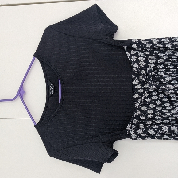 Floral Day T-Shirt Dress - Picture 2 of 9